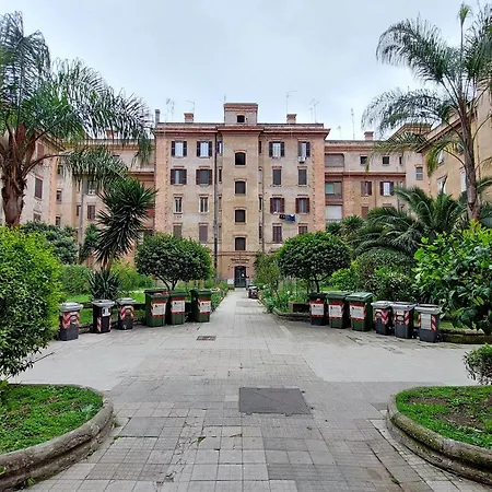 Apartment Ych-casa Sul Porto Antico Rome
